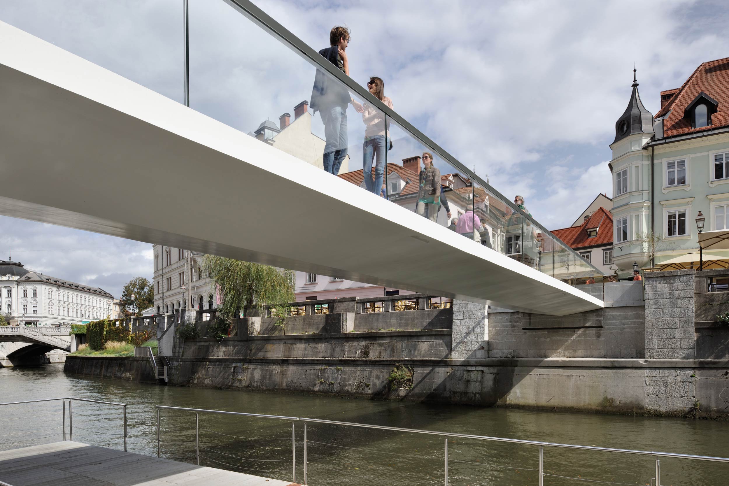 ˝Ribja brv˝ footbridge opened
