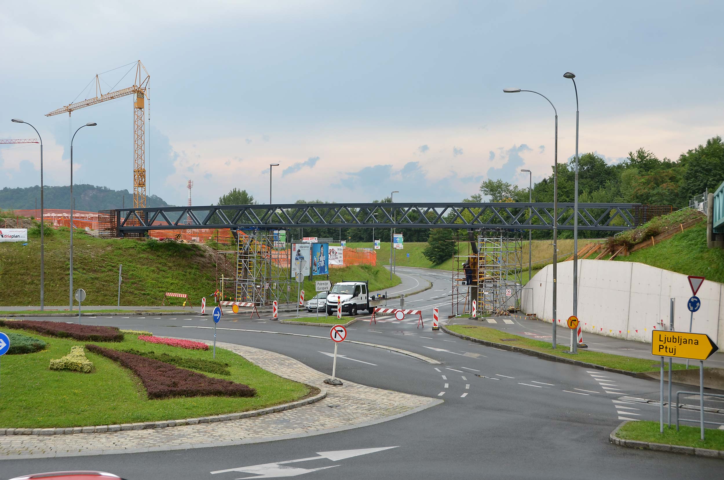 Construction works on overpass Titova - East in full swing
