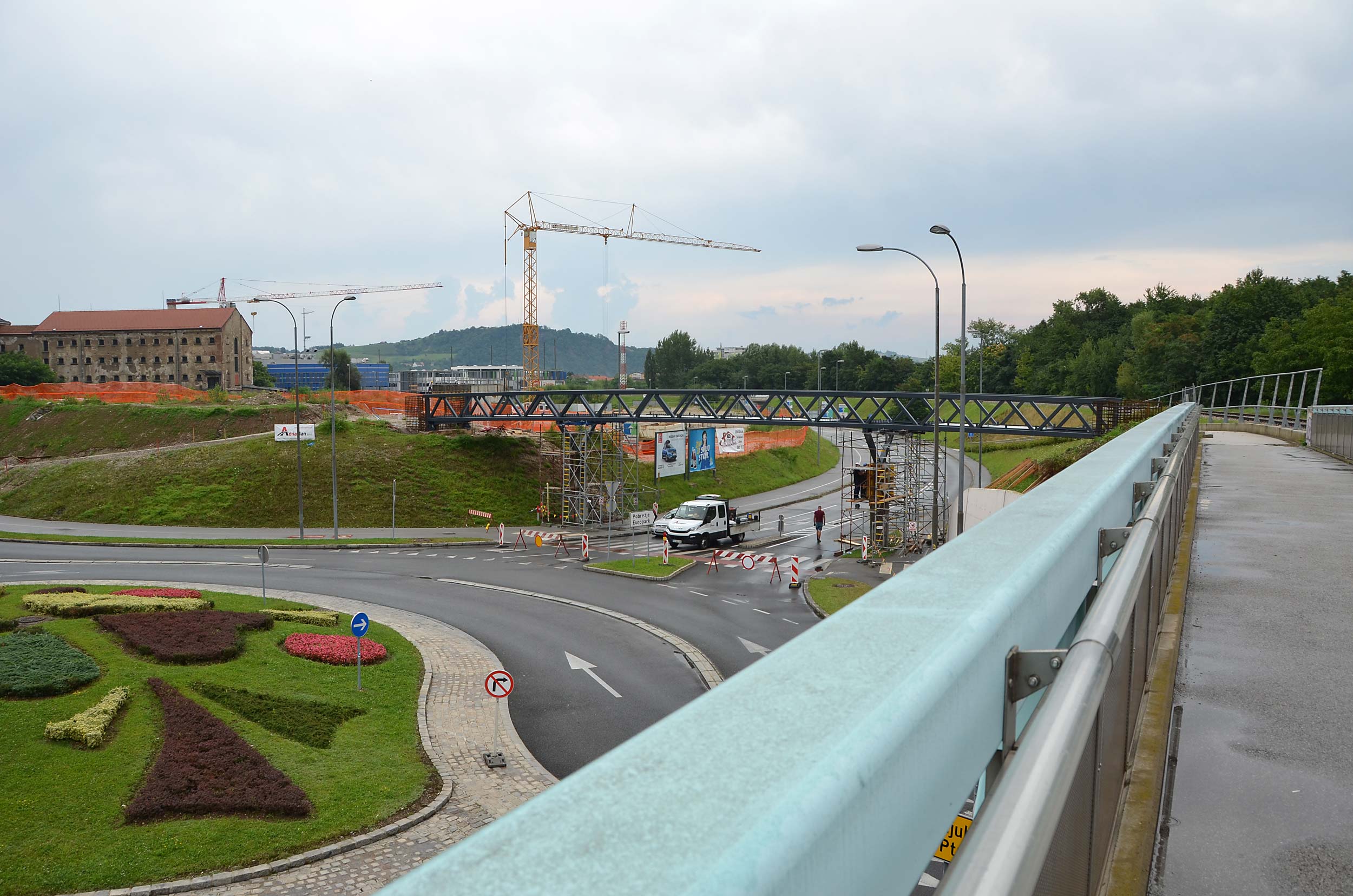 Construction works on overpass Titova - East in full swing