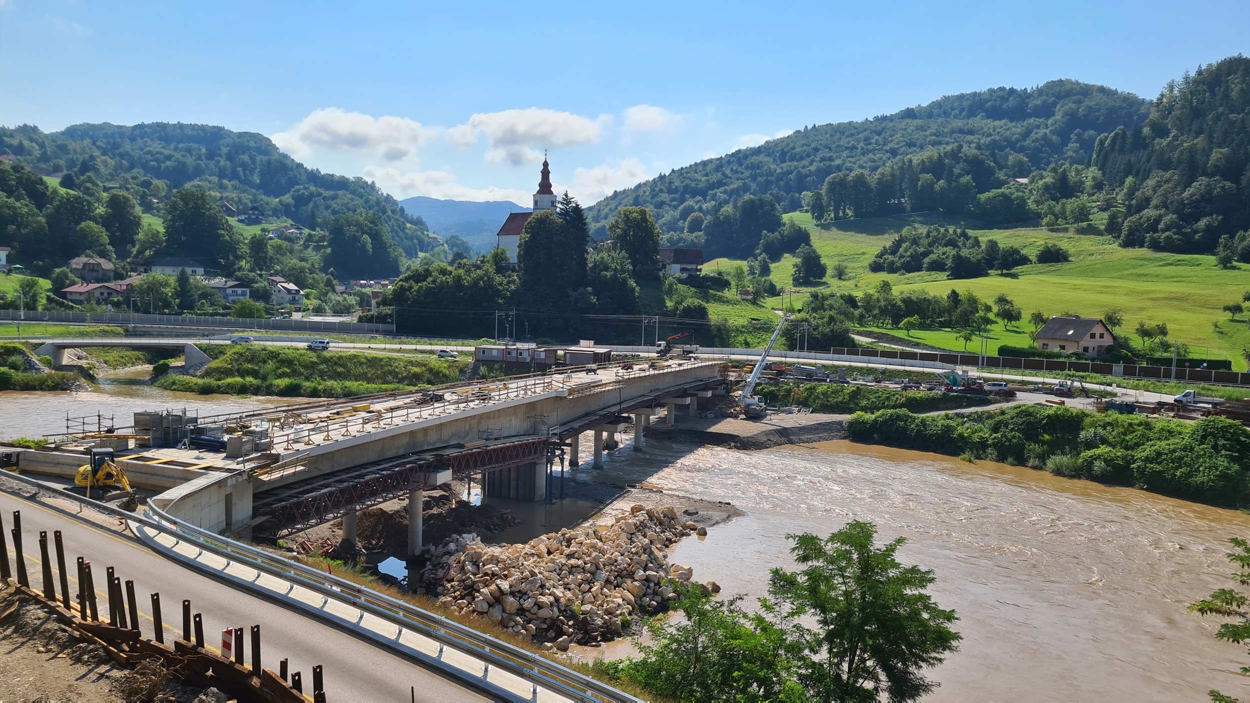 Superstructure completed for Bridge over Savinja in Laško