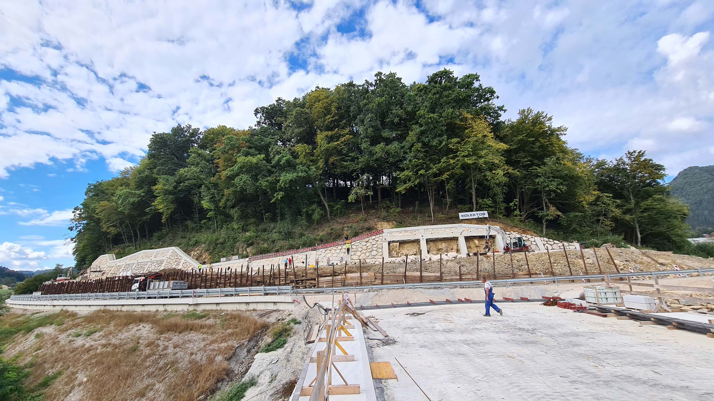 Significant progress on the construction site of the bridge over the Savinja in Laško