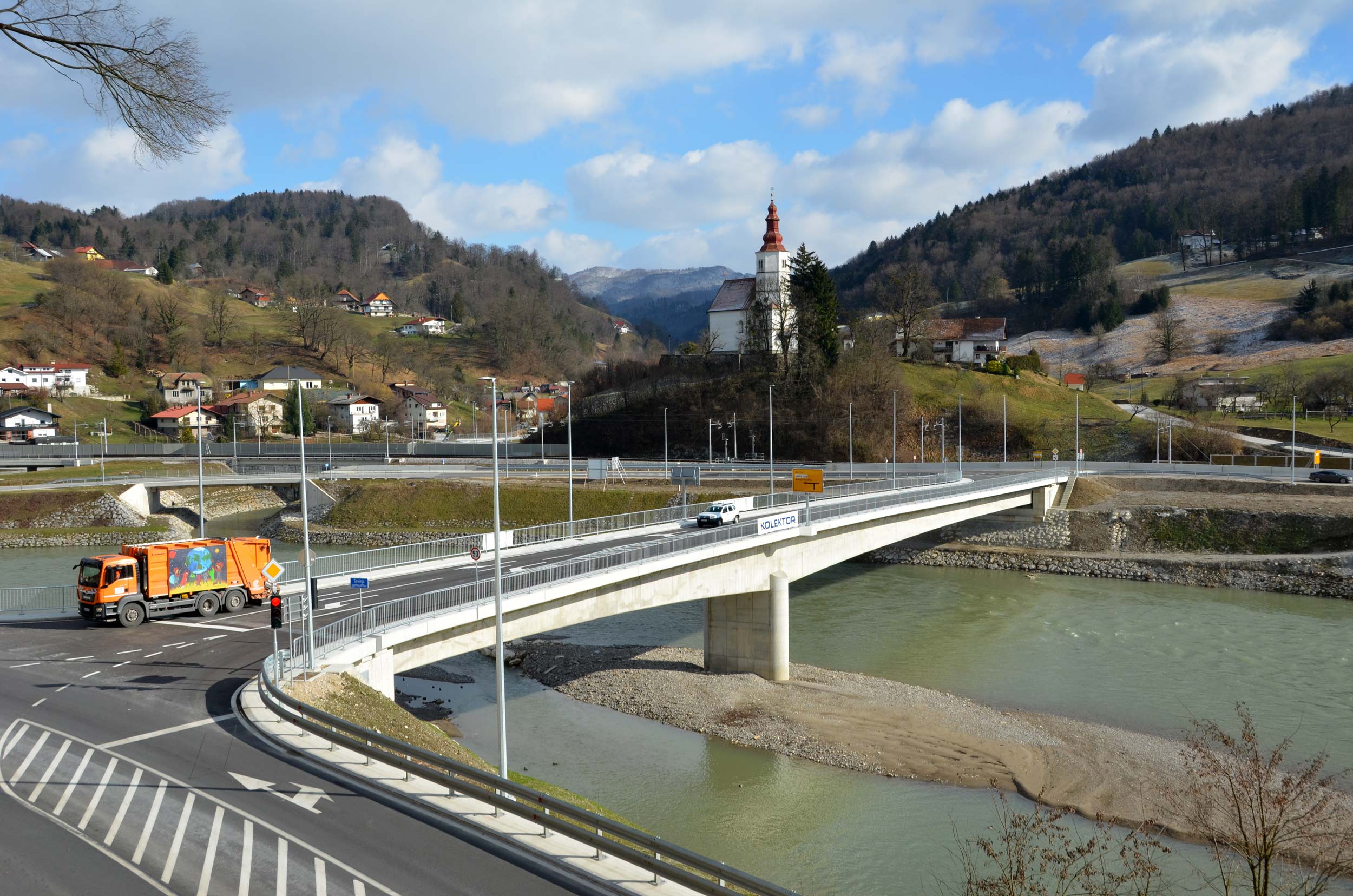 A new bridge over the Savinja in Laško is now open to traffic