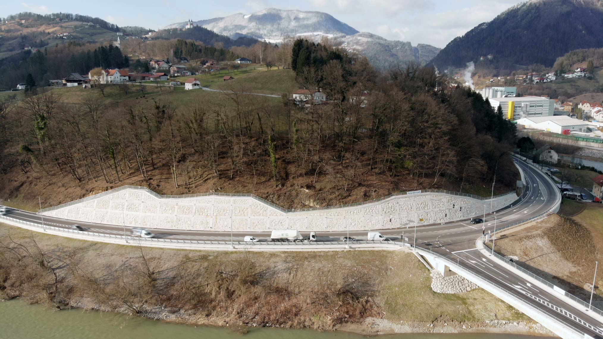 A new bridge over the Savinja in Laško is now open to traffic