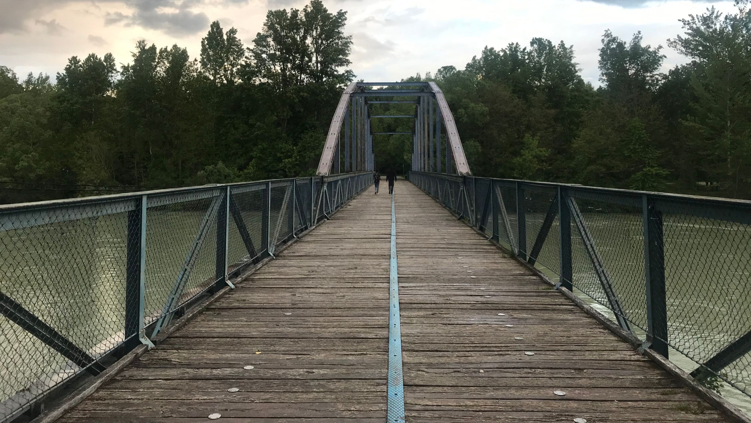 We are preparing a rehabilitation project for the bridge to the Maribor Island
