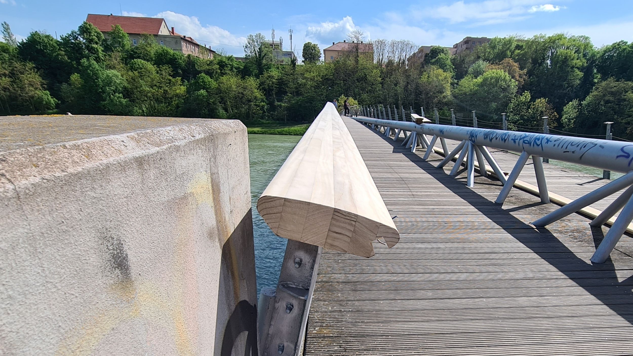 Footbridge Studenci undergoing partial rehabilitation