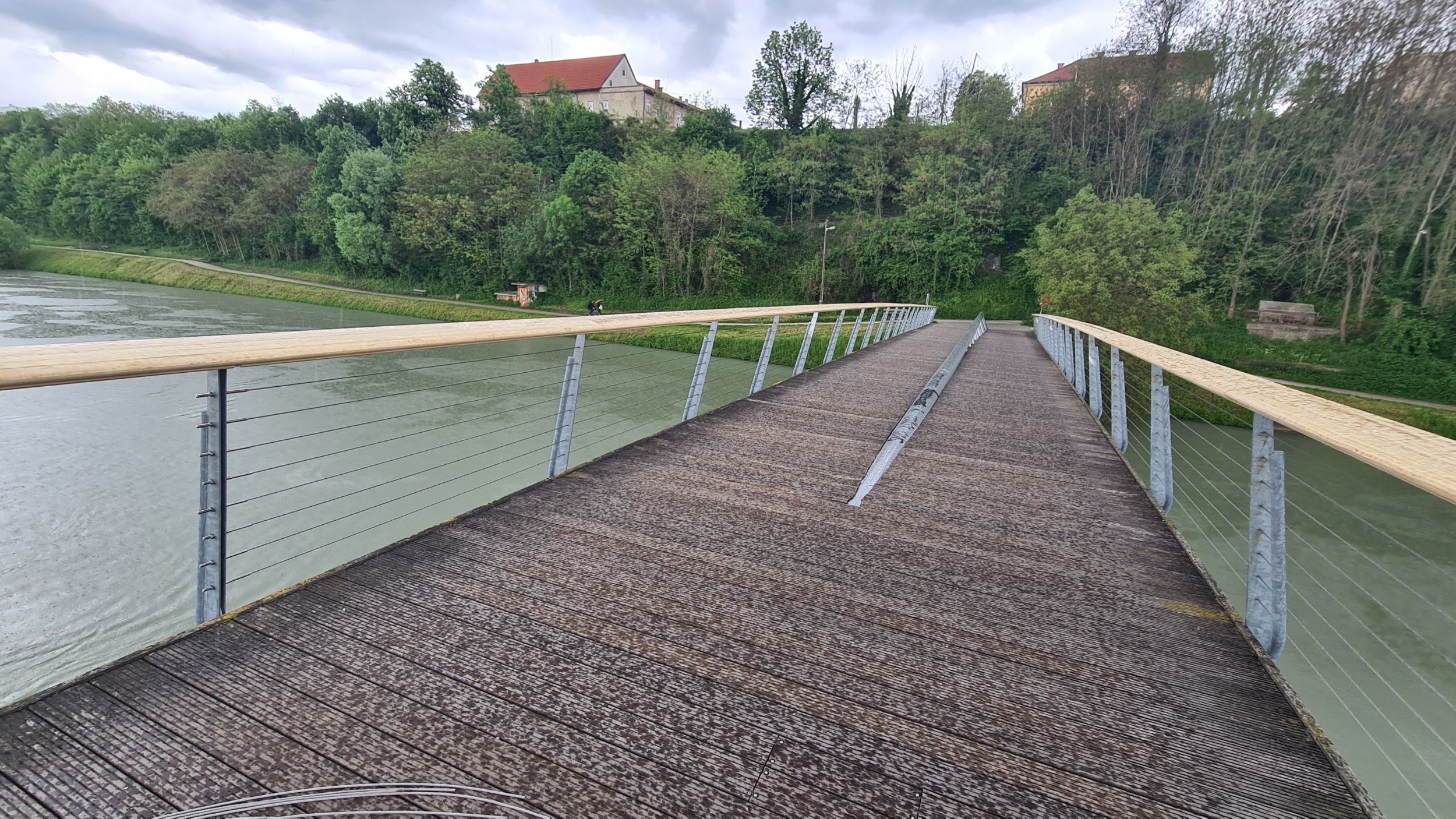 Footbridge Studenci undergoing partial rehabilitation