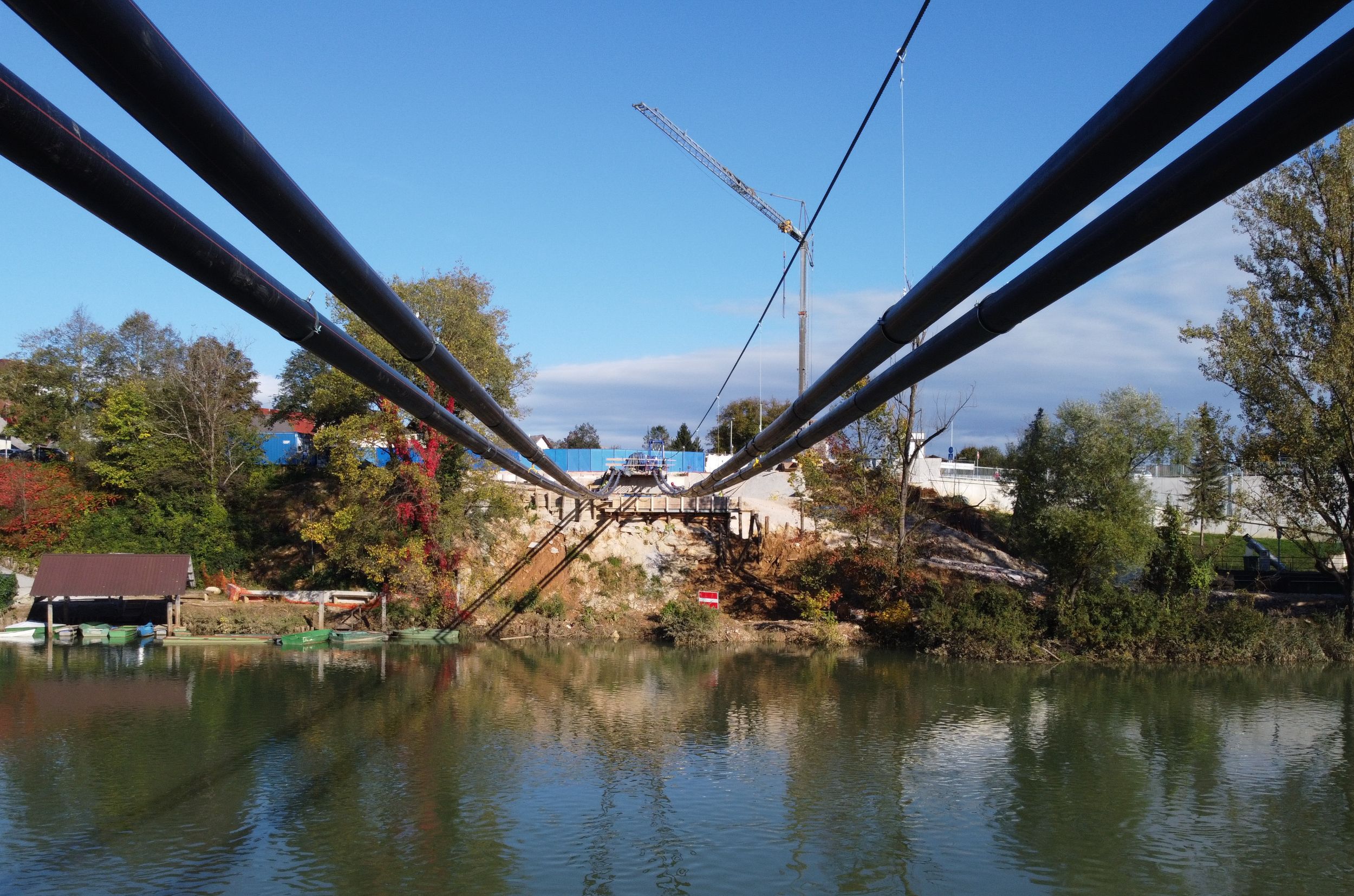 All four bearing tendors of the Foot and Cycle Bridge in Irča vas installed