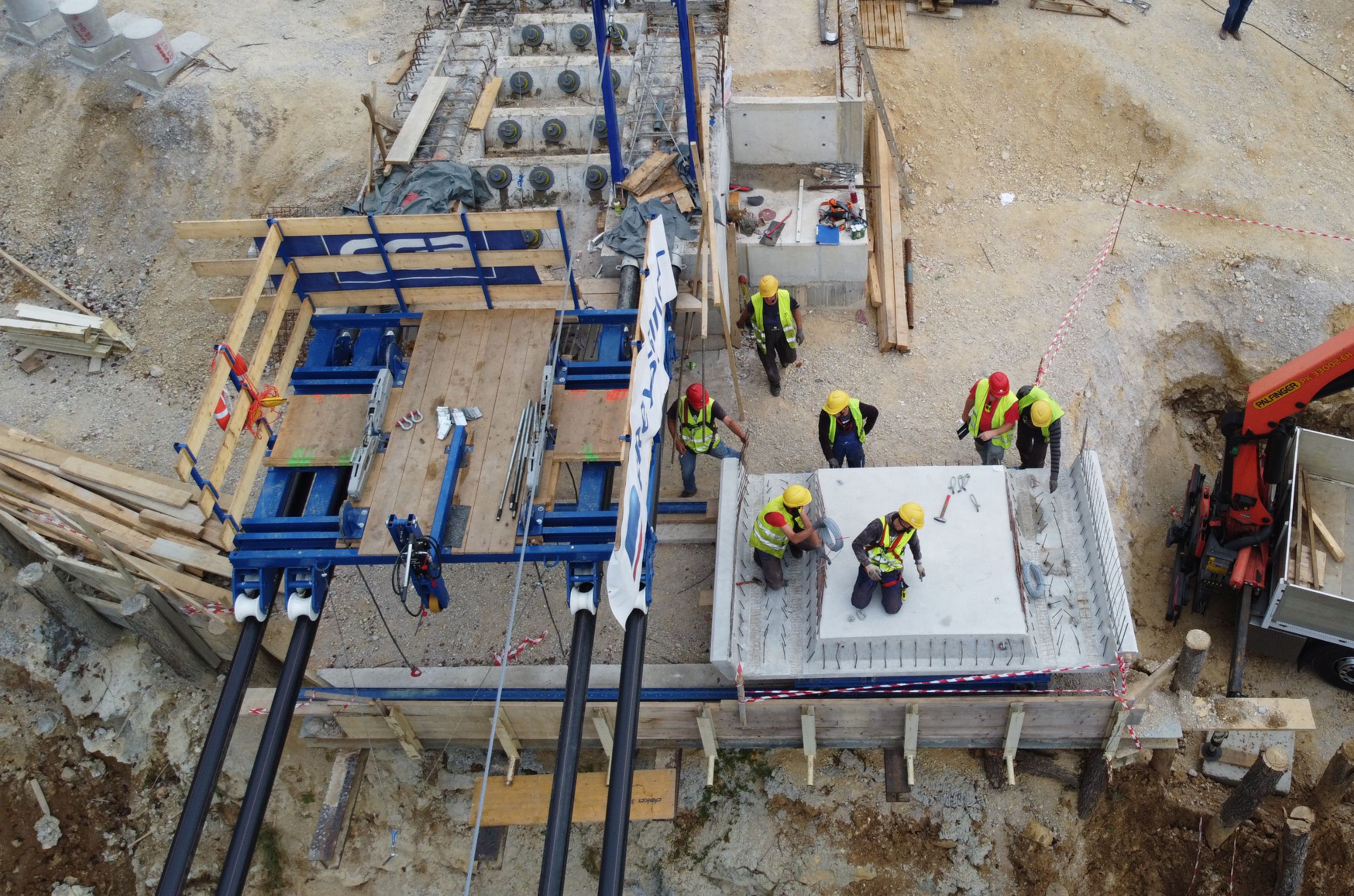 Placing of precast elements of the Foot and Cycle Bridge in Irča vas