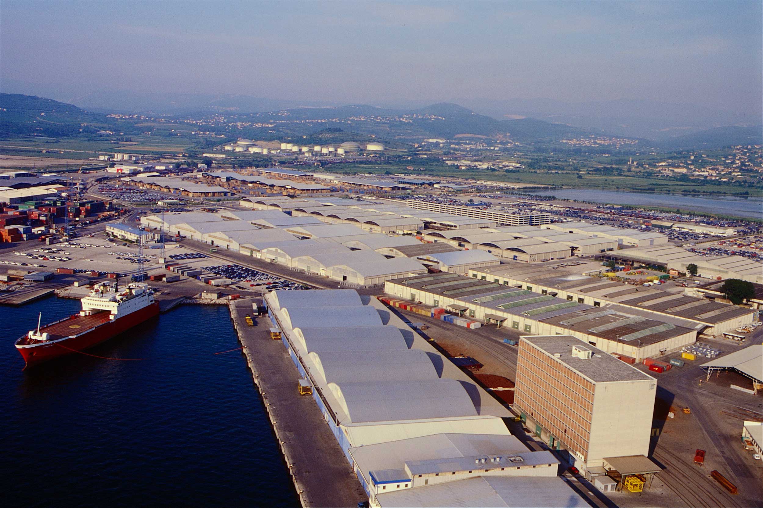 Garage house in Port of Koper