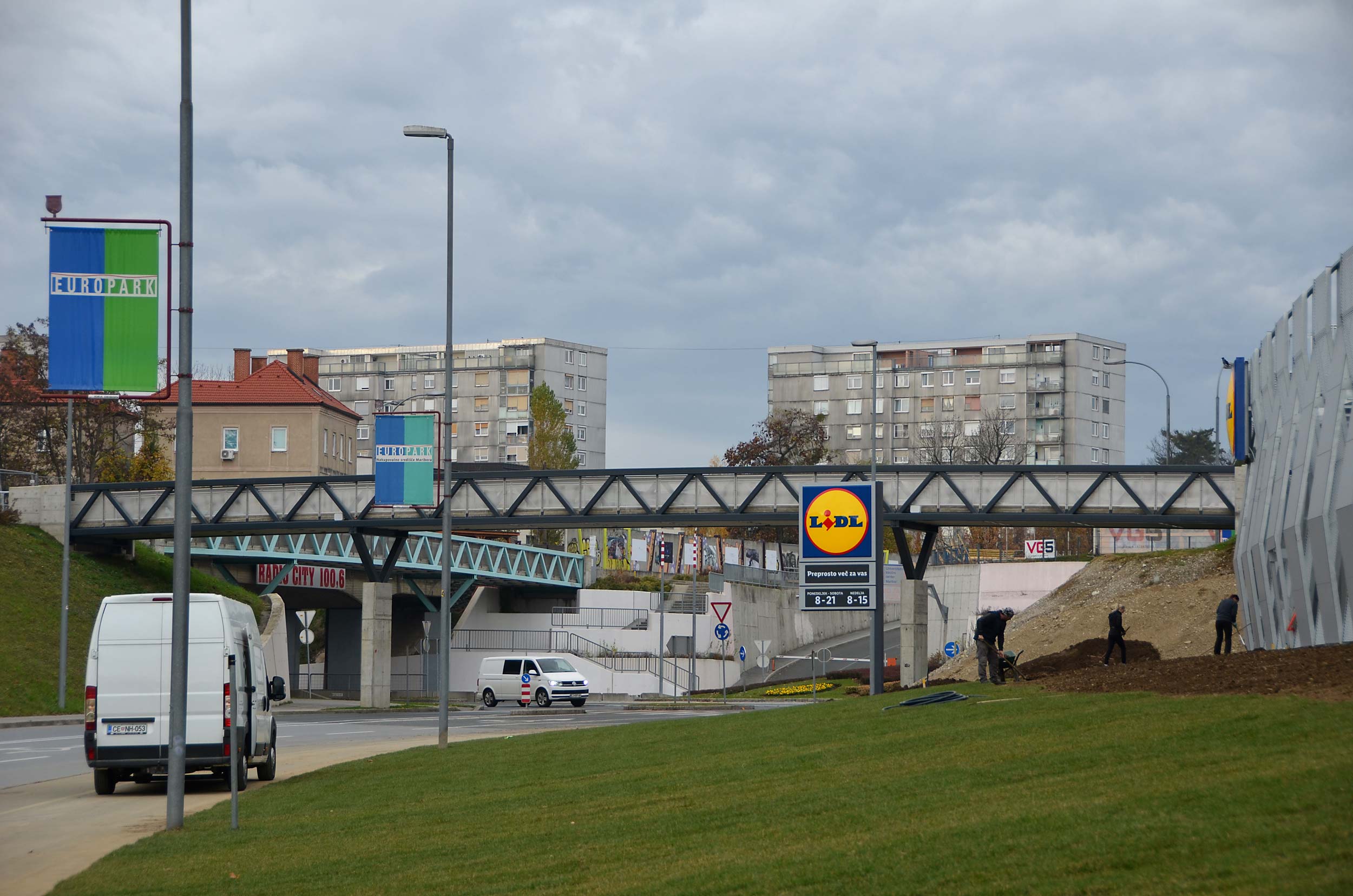 Overpass Titova - East